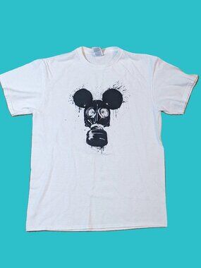 Gas Mask Mickey Graphic Tee Shirt Size M Preowned